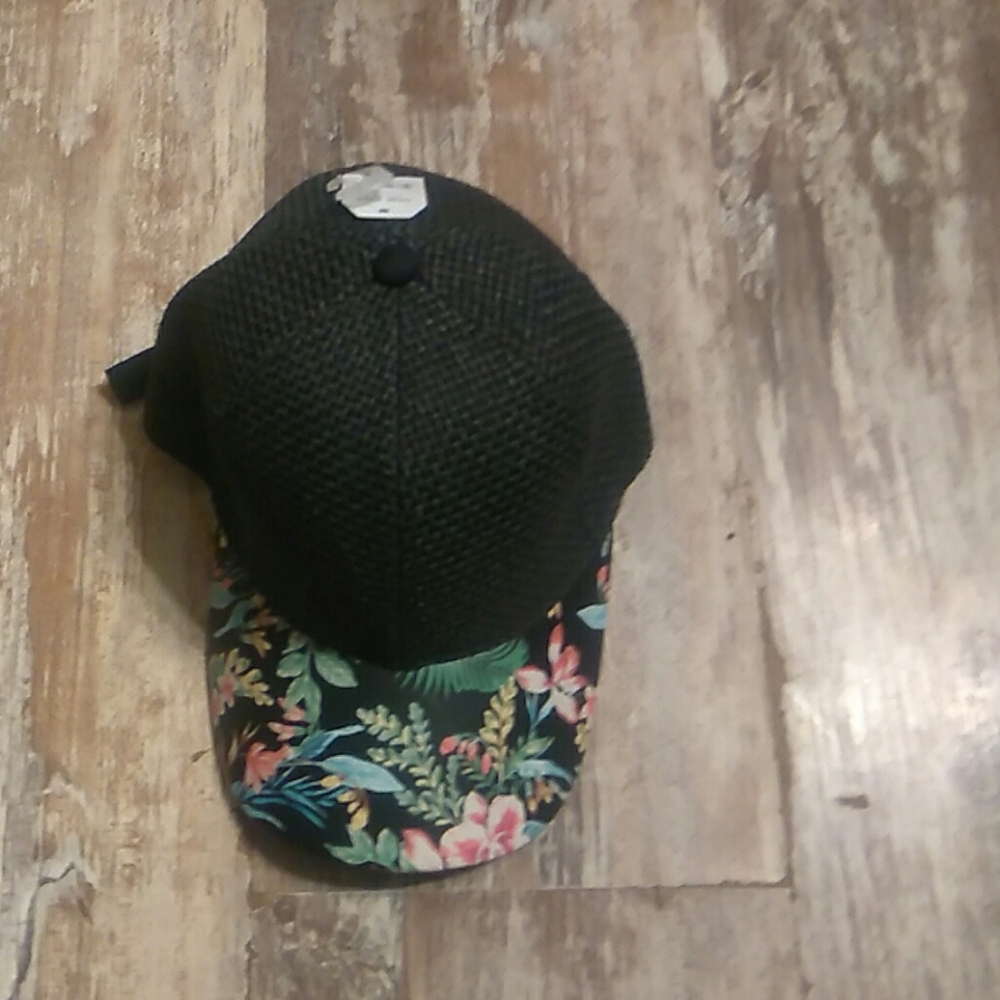 Ladies ball cap